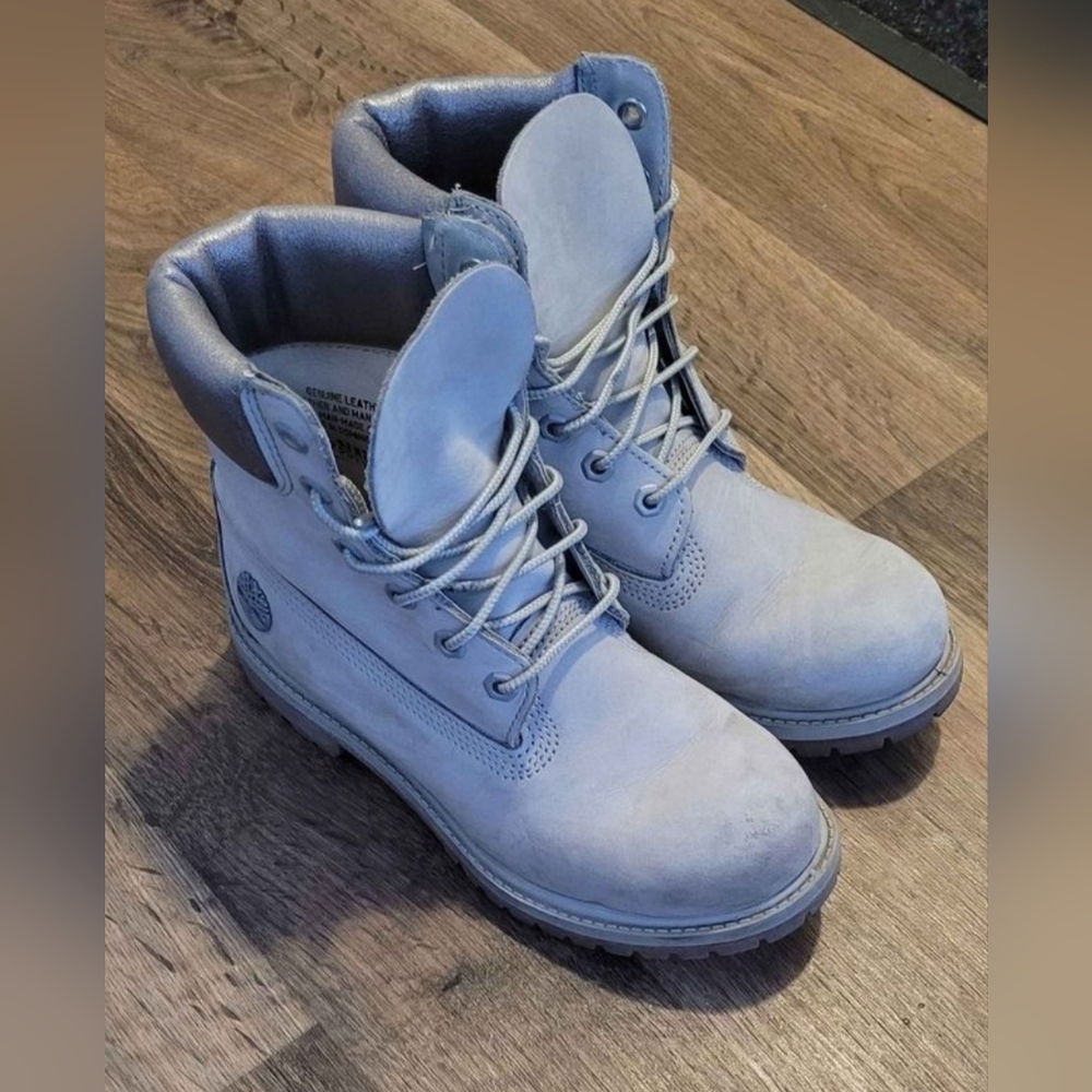 Women's Size 7.5 Grey Timberlands